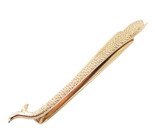 Authentic! Tiffany & Co. 14k Yellow Gold Vintage Fish Fishing Tie Clip - Picture 2 of 6