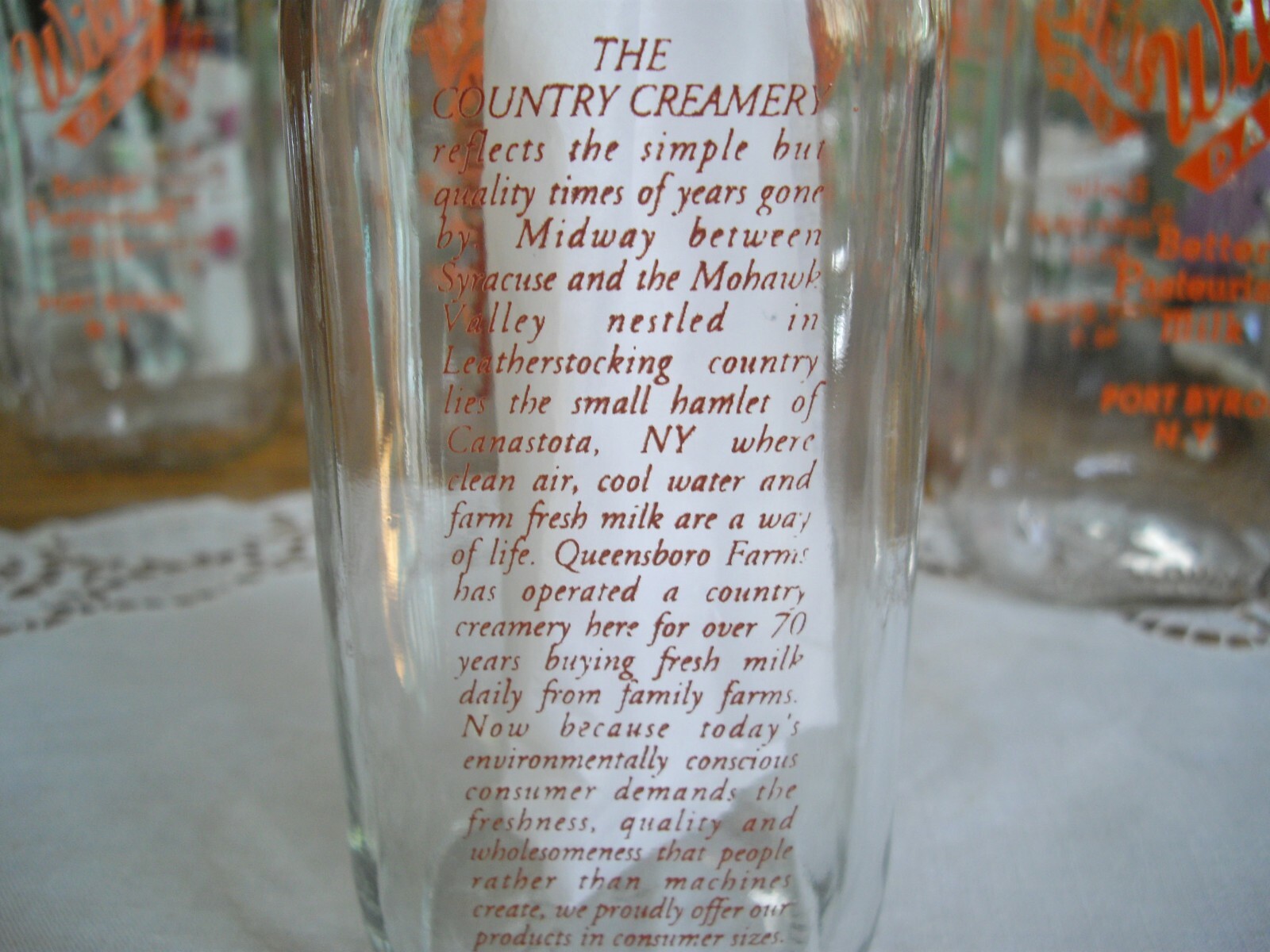 Vintage The Country Creamery Canastota NY Clear Glass 1/2 Litre Milk