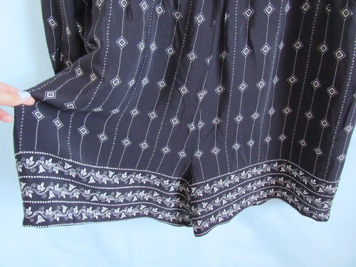 NWT LOFT Size XXL Navy Blue & White Geom/Floral Long Sleeve Romper - Picture 7 of 8