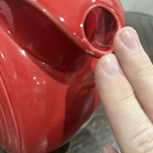 Fiesta Disc Water Pitcher Red Scarlet HLC Pottery Post 86 Fiestaware Second - Picture 7 of 7
