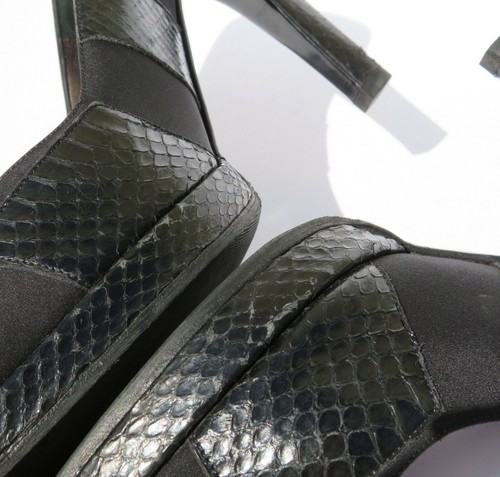 CHANEL 08A G26216 Black Fabric Snakeskin Leather Platform Pumps Heels IT 39.5 GC - Picture 10 of 12