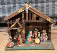 10 Pc Vintage Chalkware MADE IN ITALY Nativity Manger Creche Attached Moss Wood