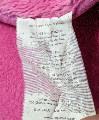 Hello Kitty Blanket Soft Plush Approx 48" x 59" Pink (2 Small Stains) - Picture 6 of 12