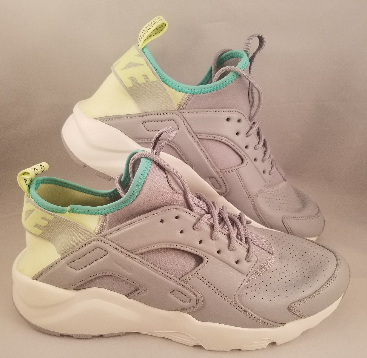 Nike Air Huarache Run Ultra SE Men's Size 9 Wolf Gray White Turquoise 875841-002 Nike Air Huarache Run Ultra SE Men's Size 9 Wolf Gray White Turquoise 875841-002