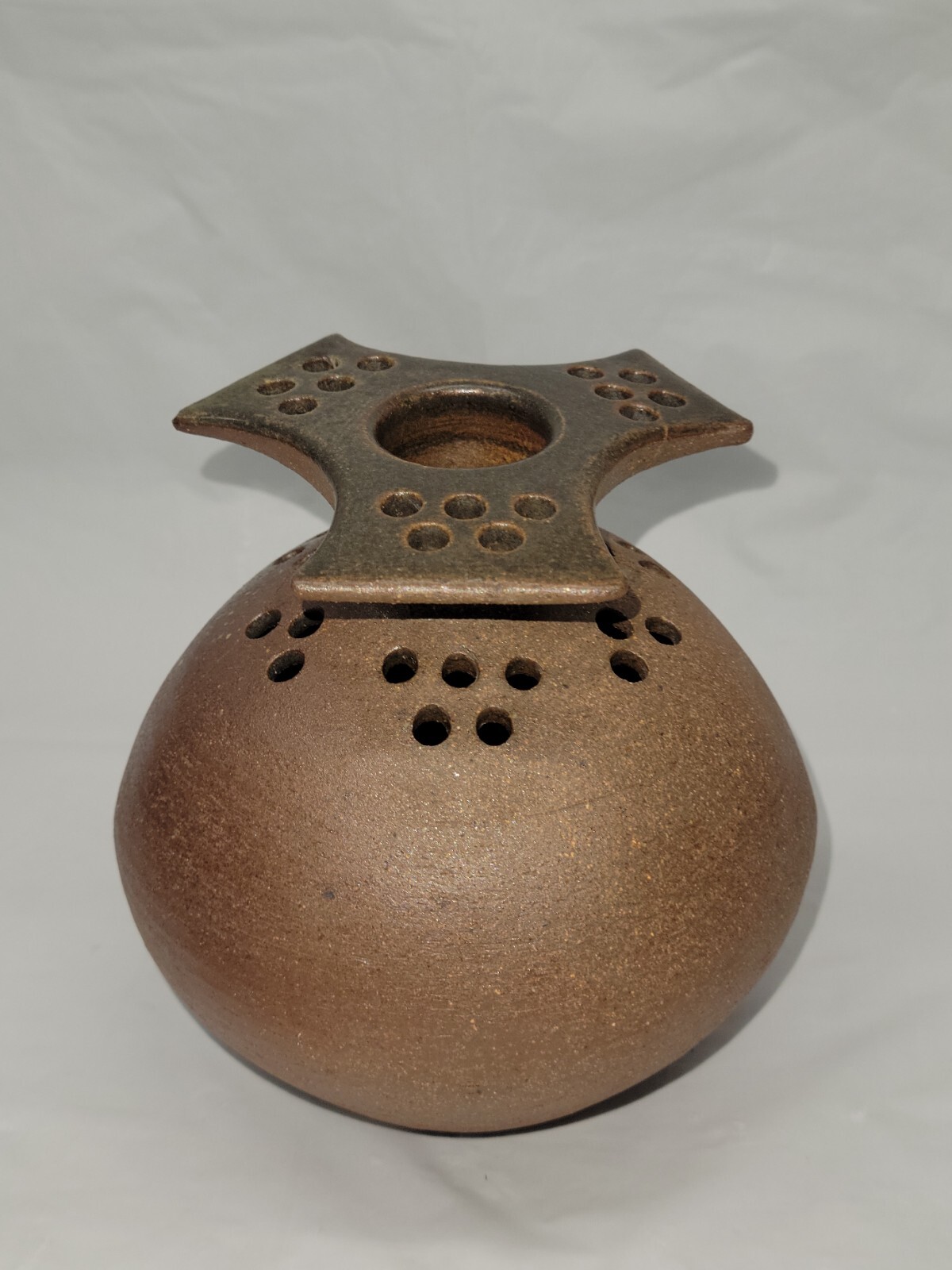 Picture 2 of 24