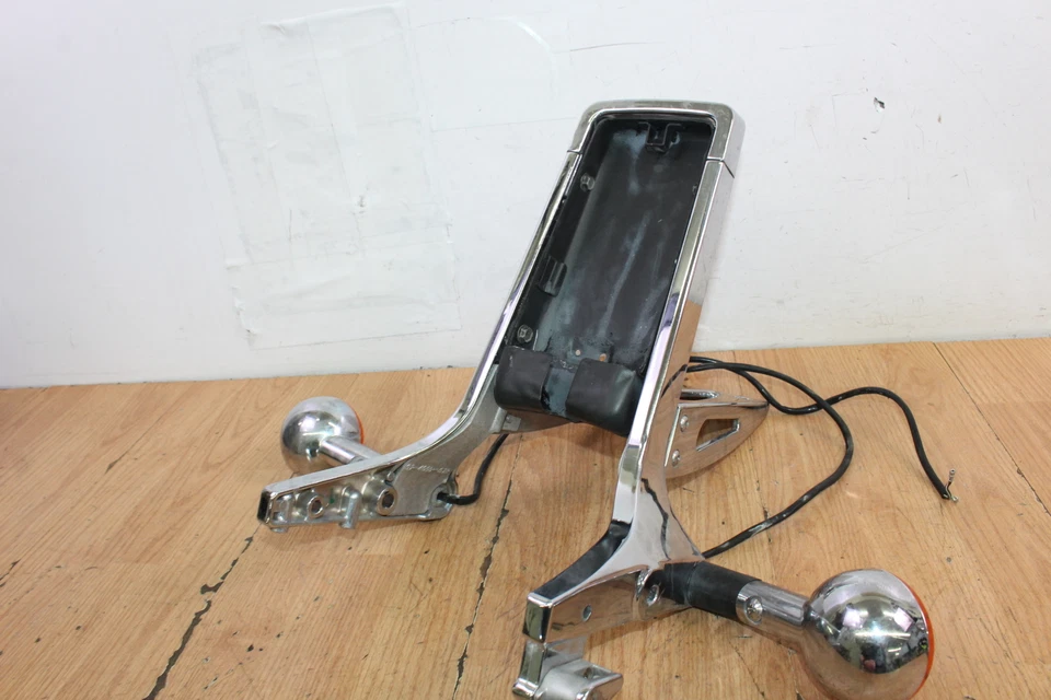 Suzuki VS800 1999 Intruder respaldo de pasajero/señales de giro Foto 2 de 4