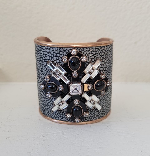 NEW Tory Burch Sting Ray Grey Leather  Multi Crystal Cuff Bracelet NWT  - Picture 1 of 7