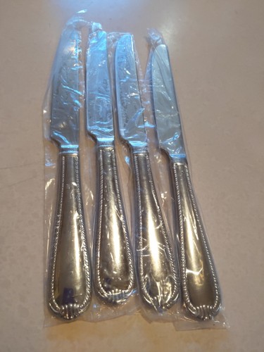 Reed & Barton DOMAIN 12 DINNER KNIVES STAINLESS STEEL NEW 18/10 - Picture 1 of 3