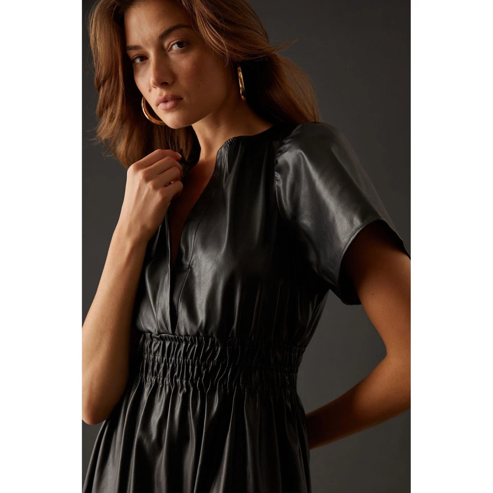 Mini Vestido The Somerset de Cuero Sintético de Anthropologie | Negro | Talla Pequeña Foto 2 de 4