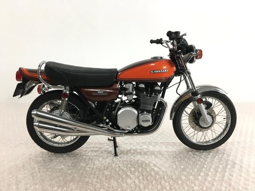 Autoart 1/6 Kawasaki 900 Super Four Z1 Super Four Model Motorcycle Collectible - Picture 7 of 9