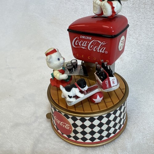 Vtg Coca Cola 1995 Revolving Music Box By Enesco "Things Go Better With A Coke" - Picture 2 of 12