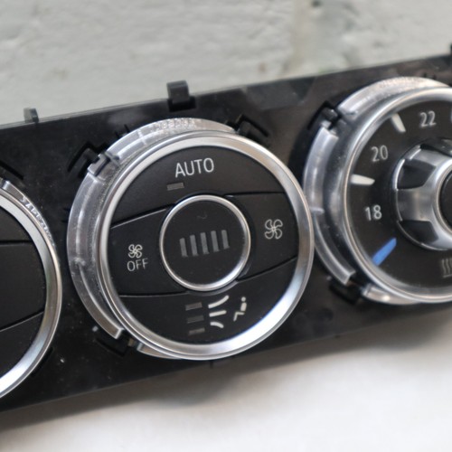 BMW Z4 Series E89 Roadster Automatic A/C Air Conditioning Control HVAC Panel - Picture 4 of 13