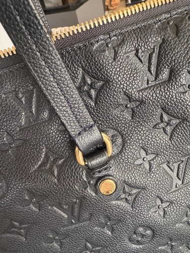 Louis Vuitton Tasche Lumineuse Empreinte nachtblau - Bild 5 von 17