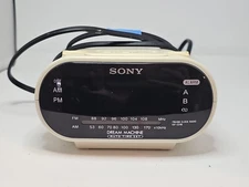 Sony Dream Machine ICF-C318 Clock / AM-FM Radio Dual Alarm-White Works