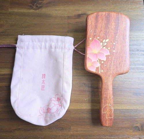 Tan MujiangCercis Flower Paddle hair brush