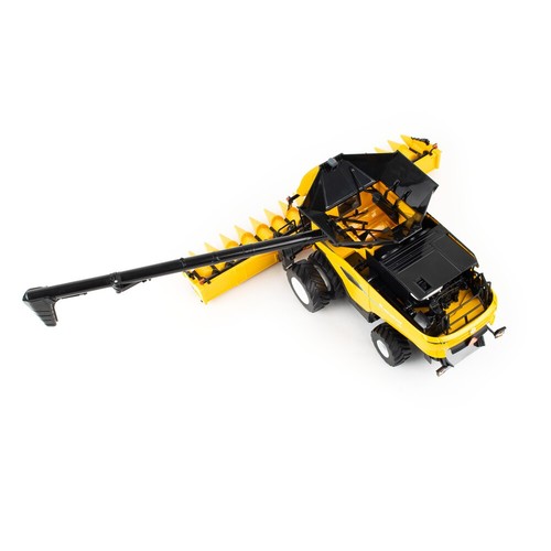 1:32 New Holland CR11 Prestige Combine - Picture 3 of 5