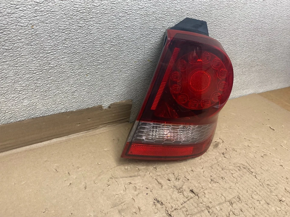 Luz trasera LED 2011-2020 Dodge Journey pasajero derecho lado derecho OEM U2367 DW Foto 3 de 4