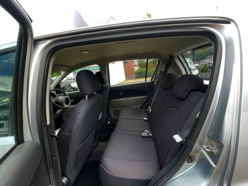 DAIHATSU SIRION 1.3 SE AUTOMATIC - Picture 6 of 13