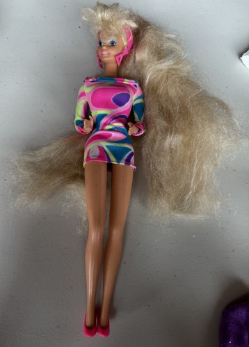 Vintage 1991 Totally Hair Barbie #1112 Mattel