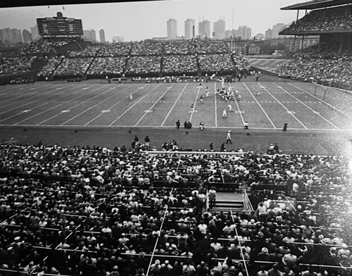 Chicago Bears Wrigley Field Vintage Glossy 8x10 Framed Photo NFL 1960’s - Picture 4 of 4