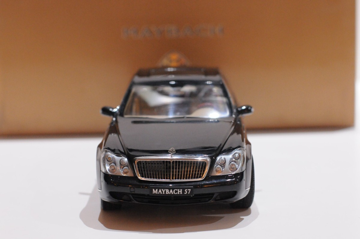 【新品・未使用】AUTOart MAYBACH 57 1/18スケール Autoart 1/18 Scale Diecast 76152 - Maybach 57 SWB - Grey