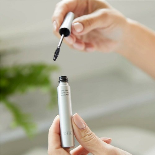 DHC Mascara Perfect Pro Double Protection 0.17 oz., includes 4 free samples - Picture 6 of 8