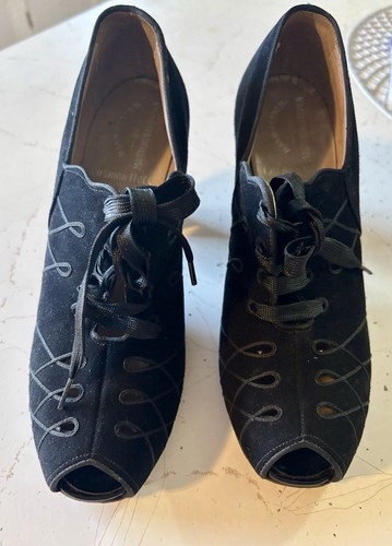 Vtg 1930s 1940s black suede pumps / Vtg 1940’s Heels Sz 6 / Vintage 1940s Pumps - Picture 3 of 9