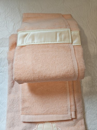 Vintage Saturday Knight Badezimmer Handtuch Set 3 Pfirsich Muschel Satinband 1980/1990 Neu mit Etikett - Bild 6 von 11