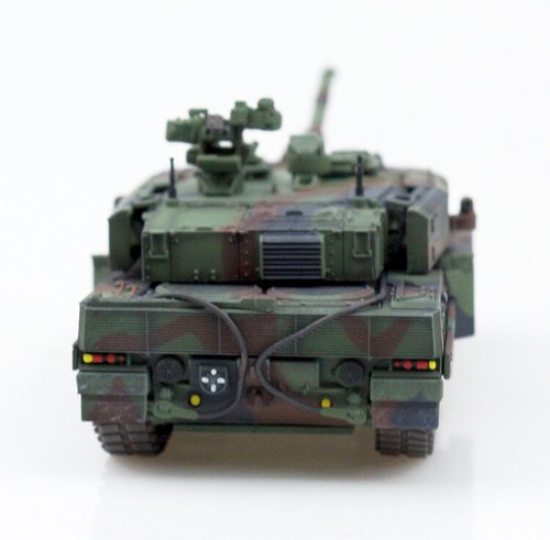 PANZERKAMPF 1/72 German Leopard 2A7PRO Main Battle Tank Model NATO Tricolor Camo - Picture 15 of 20