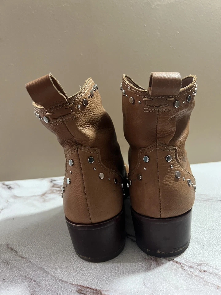 Dolce Vita Botines Cuero Marrón Claro Tachonado Tacón Bloque Talla 7.5 Foto 4 de 4