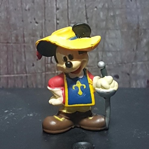 Disney Mickey Mouse Musketeer Mini Figure - Picture 2 of 5