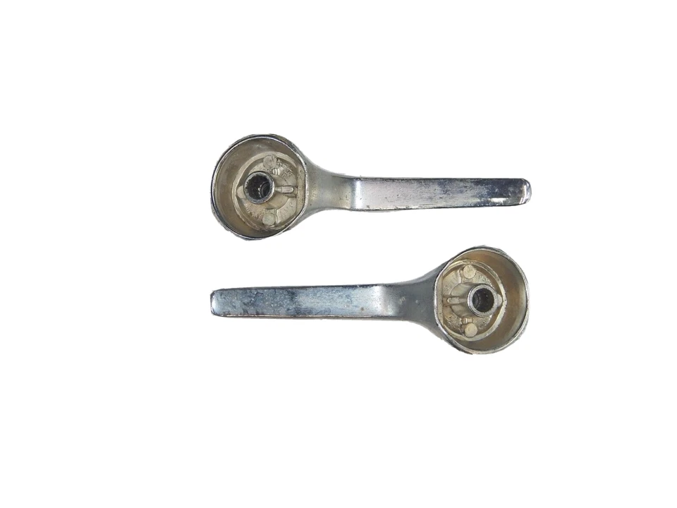 Jeep Grand Wagoneer FSJ Cherokee SJ 81-91 OEM Interior Door Handle Pair Chrome Foto 2 de 3