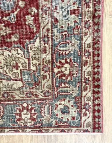 4x6 Burgundy Oriental Vintage Turkish Rug, Handmade Wool Area Rug, Floral Carpet - Picture 10 of 10