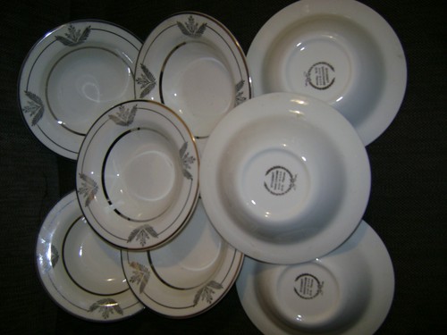 STYLEGRAFT DINNERWARE 22 Kt Platinum SET of 8 Deep PLATES Silver trim.USA - Picture 6 of 11