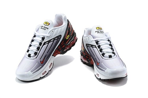 Nike Sneaker Tuned Air Max Plus 3, seleziona numero e fantasia - Foto 5 di 28