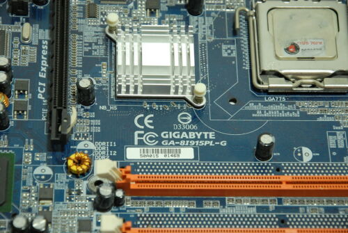 Placa madre Intel Gigabyte Technology GA-8I915PL-G LGA 775/Socket T - Imagen 2 de 4