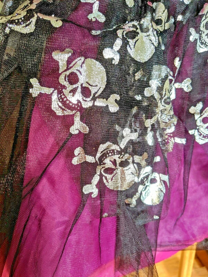 Superposición de satén y crepé rosa y negro para niñas con huesos y sculls Halloween talla 6-7 Foto 4 de 4