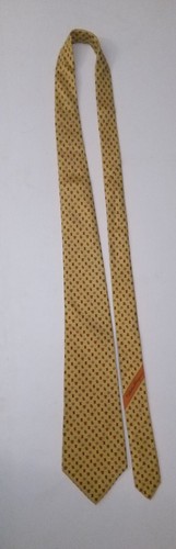Salvatore Ferragamo Silk tie Chess Piece Pattern 3.75" 61.5" Made In Italy - Imagen 2 de 9