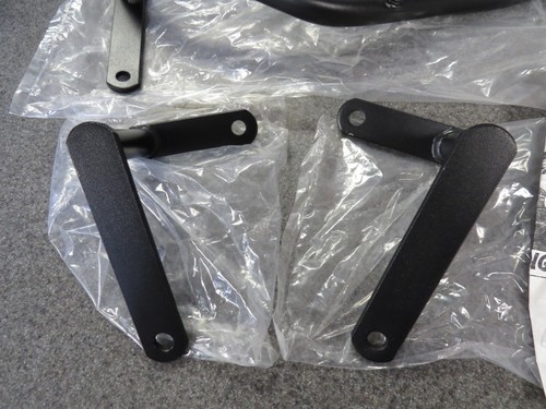 NOS Givi Wingrack con herrajes para: Triumph Trident 750 Trophy 1200 Y663 - Imagen 2 de 12