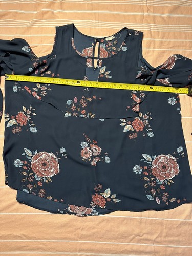 Eyeshadow Blouse Open Cold Shoulder Keyhole Long Sleeve Blouse 3XL Top - Picture 9 of 12