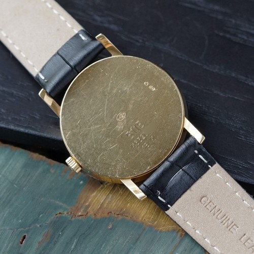 Rolex Cellini Ref. 5115 18k Yellow Gold Mother of Pearl Manual 32mm Early 2000s - Picture 10 of 14