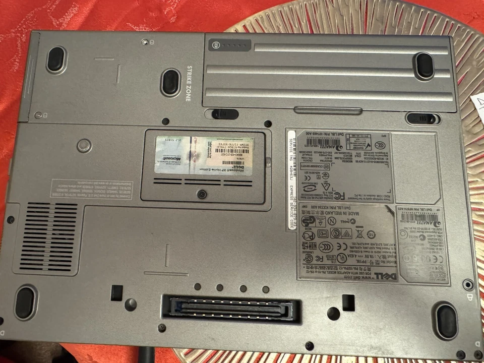 Dell Latitude D630 Laptop Win 7 Pro 14.1" 2.4GHz, 2 GB ram 250 GB hdd - Image 4 of 4