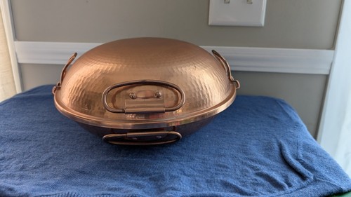 Williams Sonoma - Hammered Copper - Cataplana Food Steamer Pot Made in Portugal - Picture 17 of 19