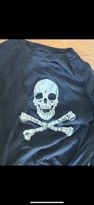 【VLONE】Skull & Bones Long Sleeve【即発送】 VLONE】Skull & Bones Long Sleeve【即発送】 (VLONE/Tシャツ