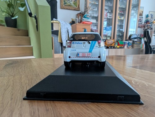 Toyota IQ 2012 " Belgium Police Car " 1:43 Jcollection - Imagen 8 de 17