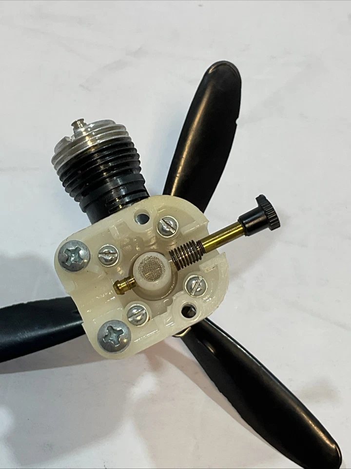 VINTAGE COX 049 CL CONTROL LINE NITRO/GLOW MODEL AIRPLANE HELI ENGINE W/ PROP - Image 3 of 4