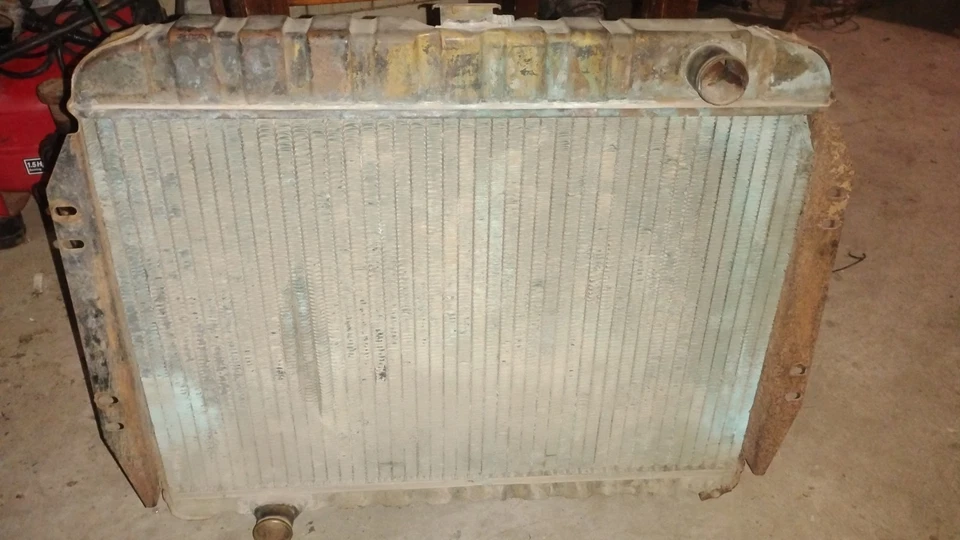 1963 Jeep Pickup Truck radiator Radiator Vintage Original Working Part - Image 4 of 4