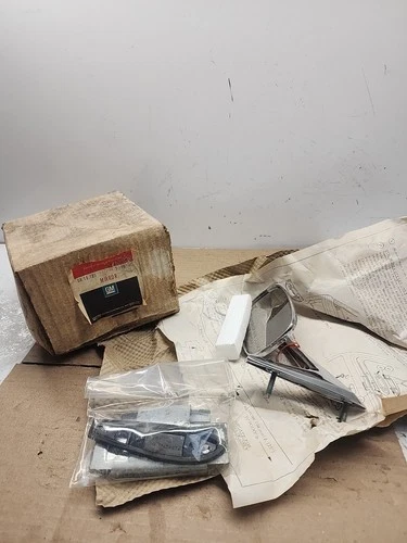 NOS RH Mirror GM 29036950 1978-1981 Chevrolet OEM