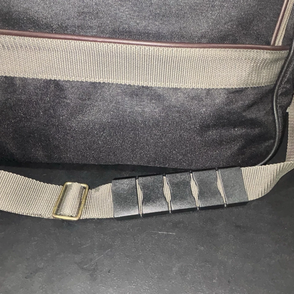 Bolsa de lona y cuero negra Samsonite Legacy Sport II #340 17x12x9 ajustable Correa Foto 3 de 4