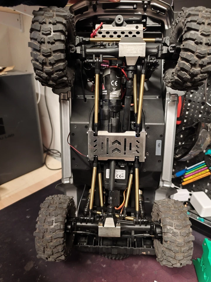 Absima 1:10 EP Crawler CR4.4 WOLF mattgrün RTR 12030 2-Gang Tank Turn Brake - Bild 3 von 4